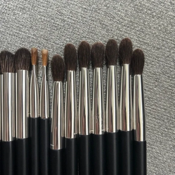 NARS 22pc Brush Set – Vintage Squirrel Hair, Rare Early 2000s Backstock japan - Picture 12 of 12